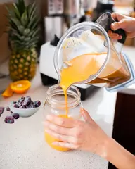 Batido_de_Desayuno_de_Naranja_y_Dátil_Receta_Refrescante_Saludable_Nutritivo_Fruta_Deliciosa_Bebida_Mañanera_Dulce_y_Agridulce_Aromático_Dátiles_Sabor_Cítrico_Opción_Vegana_Energizante_Alternativa_al_Desayuno_ayurveda_food_ayurvedic